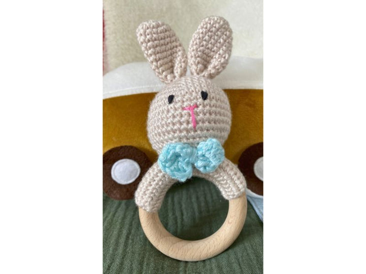 Hochet lapin au crochet - douceur &amp; éveil