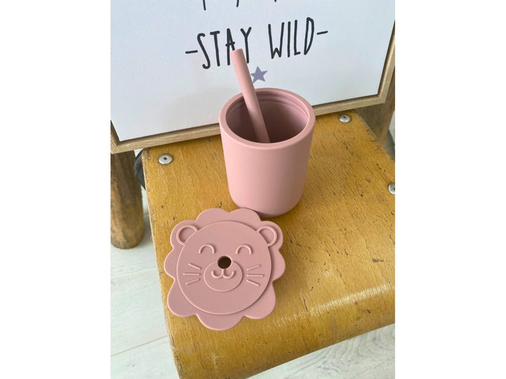 Verre lion à paille en silicone – pratique, sûr et ludique pour bébé