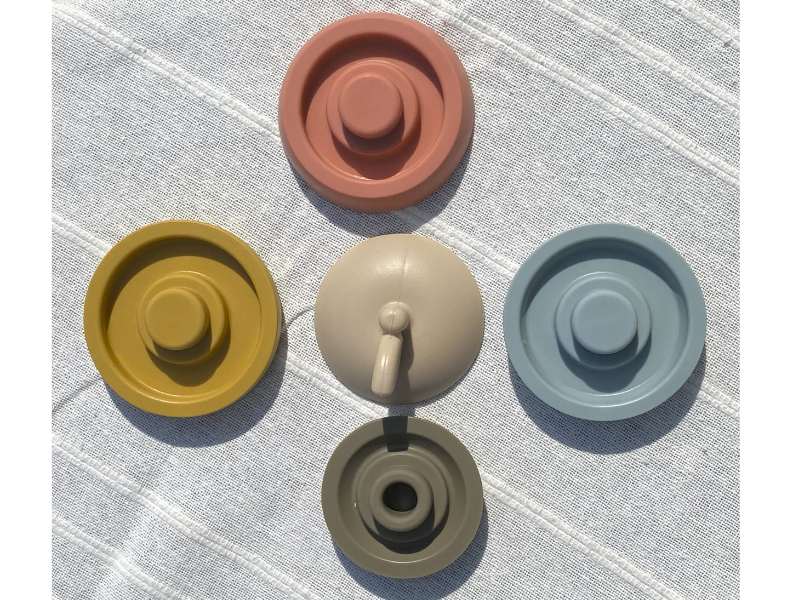 Jouet pomme en silicone – douceur apaisante pour bébé
