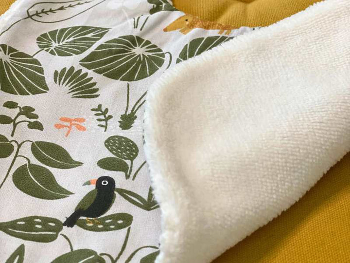 Bavoir en éponge de bambou et coton imprimé – Made in Berry