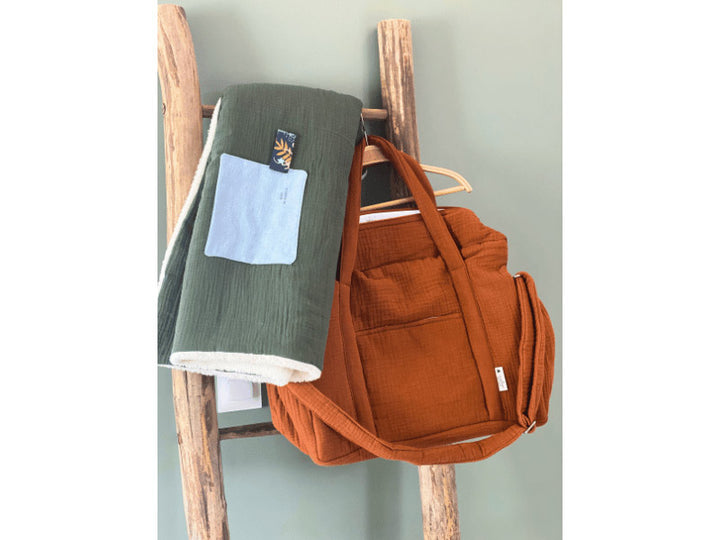 Couverture en gaze de coton &amp; fourrure mouton – kaki, douce &amp; cosy