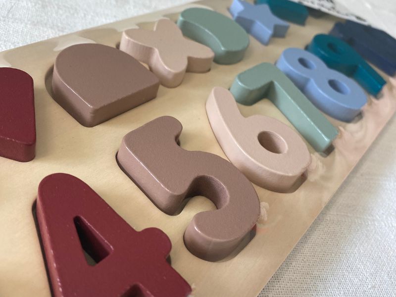Puzzle d’éveil chiffres &amp; formes en bois – 20 pièces
