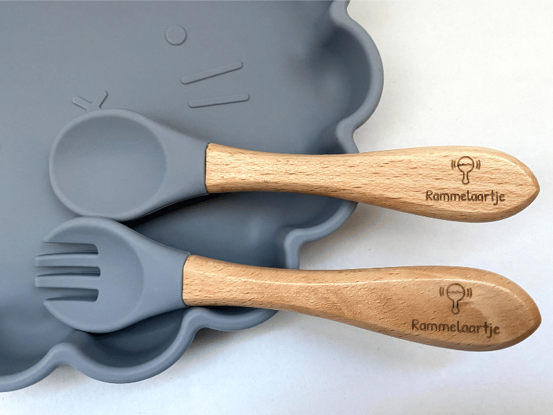 Ensemble assiette chat et couverts en silicone - Rose