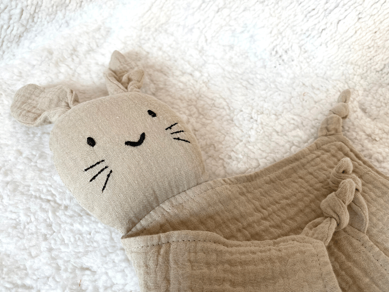 Doudou lapin en gaze de coton - Beige